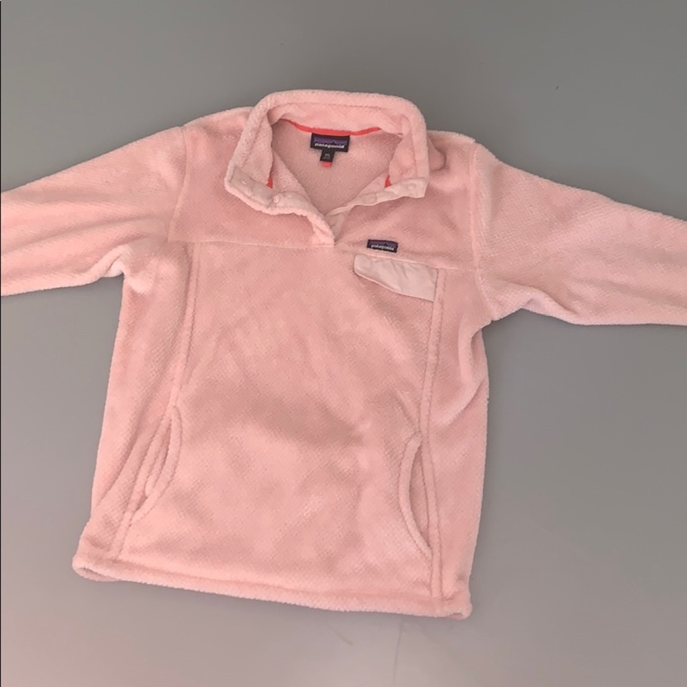 Pink Patagonia snap T pullover fleece